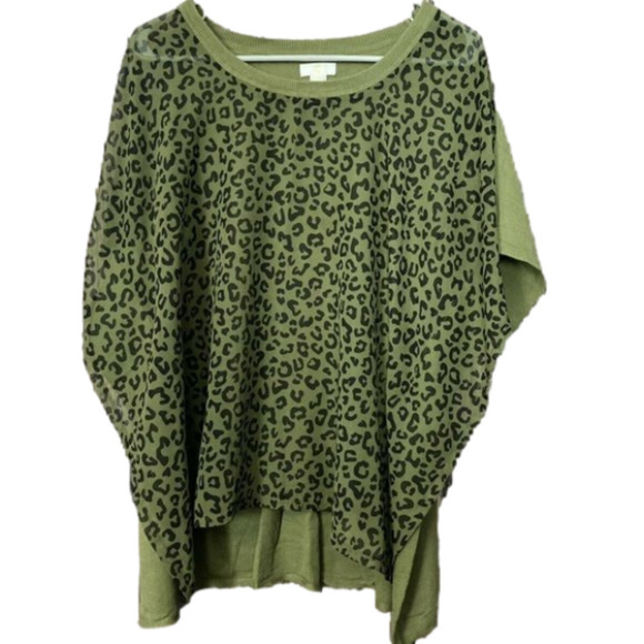 C LABEL Women’s OLIVE GREEN Cheetah Print Top - Picture 1 of 3
